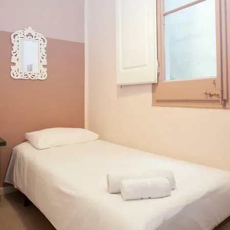 3 Bedrooms Centric Flat With Terrace And A/c