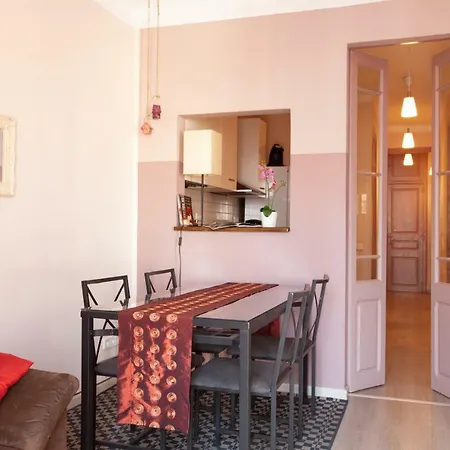 Apartmán 3 Bedrooms Centric Flat With Terrace And A/c Barcelona