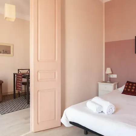 3 Bedrooms Centric Flat With Terrace And A/c