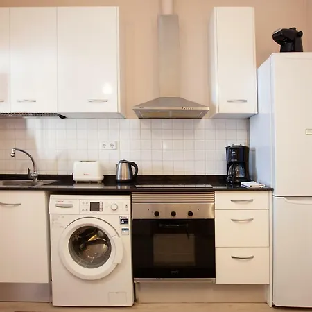 Apartmán 3 Bedrooms Centric Flat With Terrace And A/c *